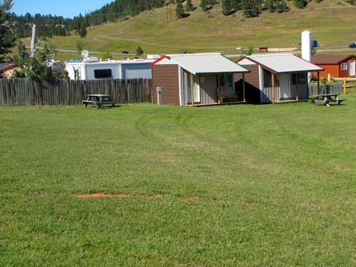 Suzies Camp Hotel Стърджис Екстериор снимка